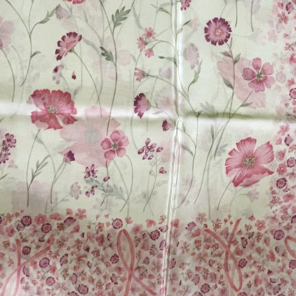 Accessory Street breast cancer pink silk 100% scarf - Picture 2 of 3